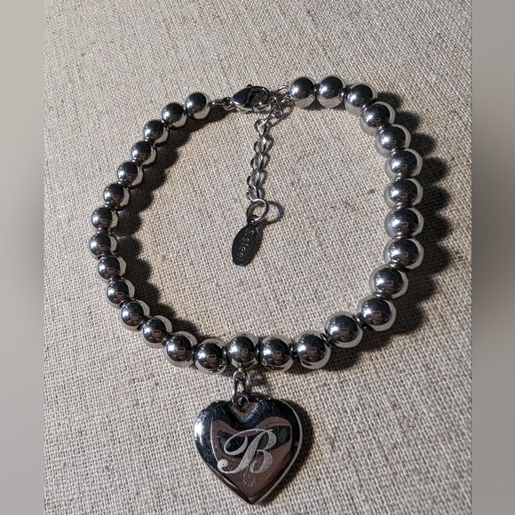 Silver beads Bracelet with "B" Heart Pendant - Picture 2 of 6